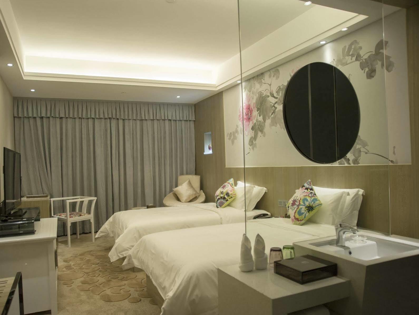 Paco Hotel Tаojin Metro Guangzhou - Free Shuttle Bus For Centen Fair Zewnętrze zdjęcie